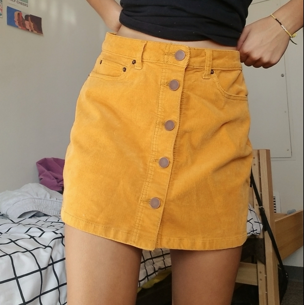 🖤Mustard Corduroy Skirt